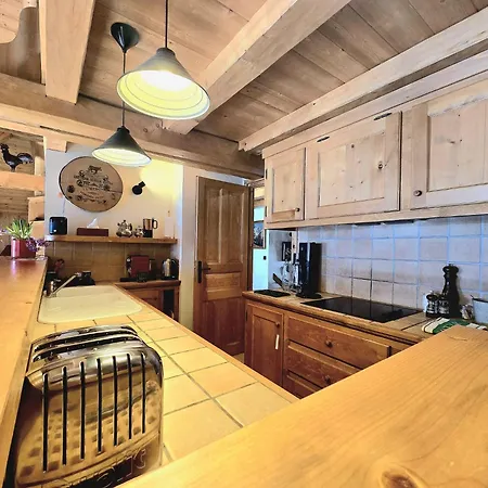 דירה A Soulful Alpine Retreat In *